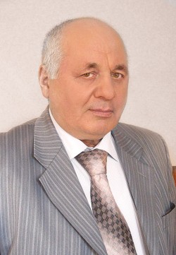 Айди Айдиев, директор НИИ, кандидат сельскохозяйственных наук, Курская область